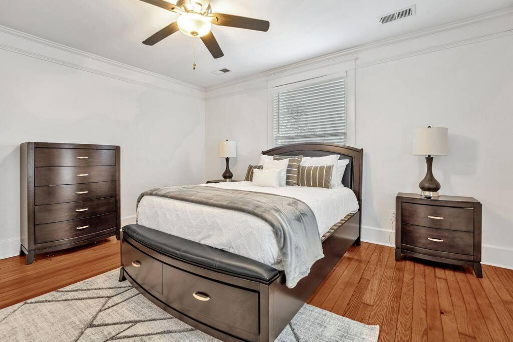 Exquisite Two-Story Home Located In Midtown メンフィス エクステリア 写真