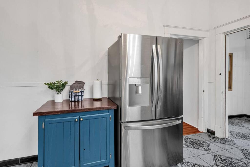 Exquisite Two-Story Home Located In Midtown メンフィス エクステリア 写真